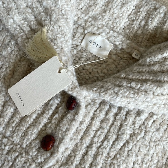 NWT Doen Evita Henley Sweater. Size XS. - Picture 3 of 8